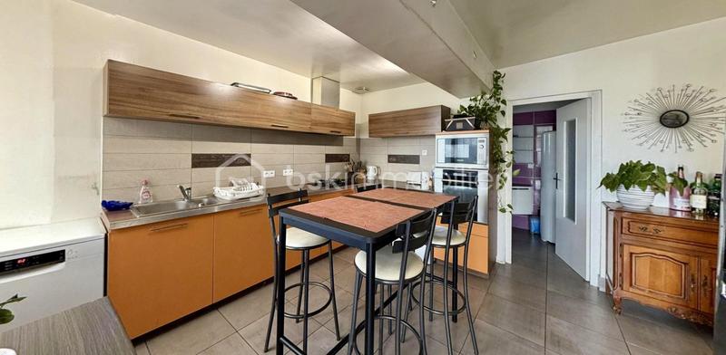 Corps de ferme - 160 m² - 7 pièces