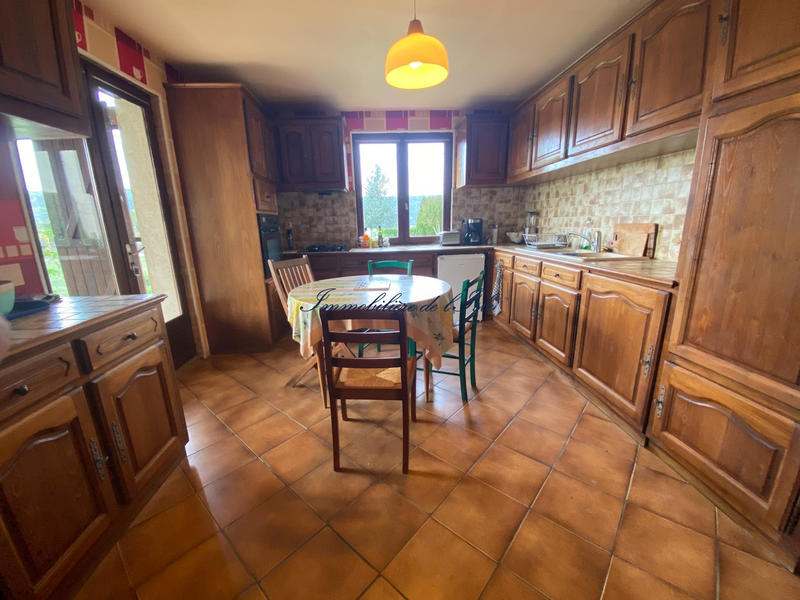 Maison - 139 m² - 6 pièces