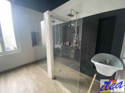 Maison - 150 m² - 4 pièces