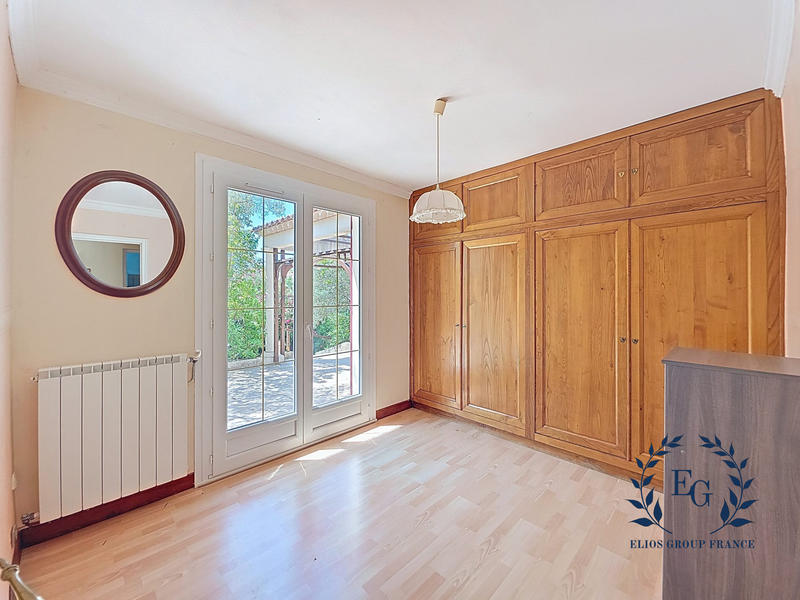 Maison - 159 m² - 6 pièces