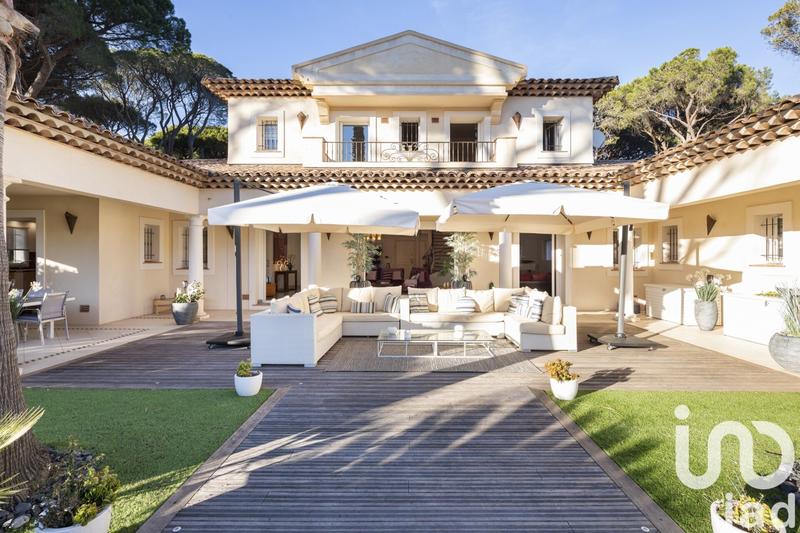 Maison - 300 m² - 8 pièces