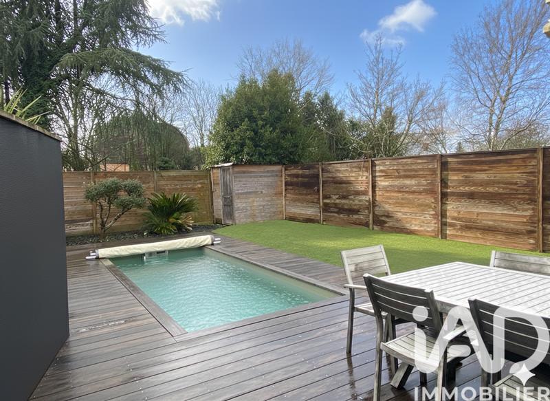 Maison - 95 m² - 4 pièces