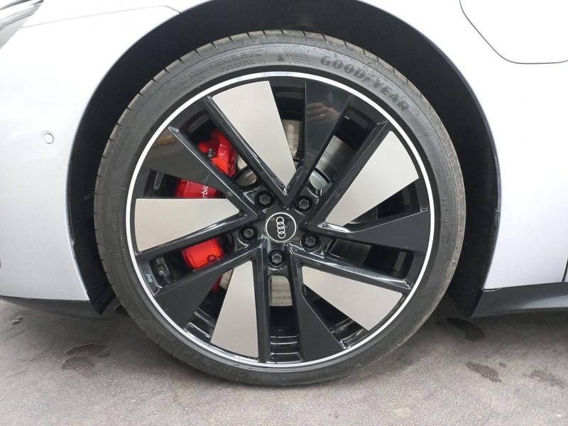 Audi e-tron gt 476 ch quattro Extended