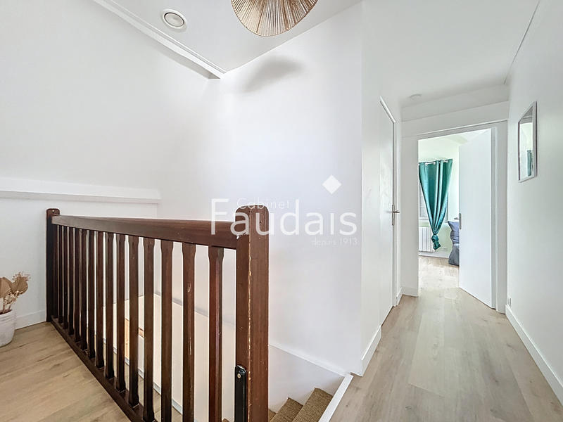 Maison - 107 m² - 6 pièces