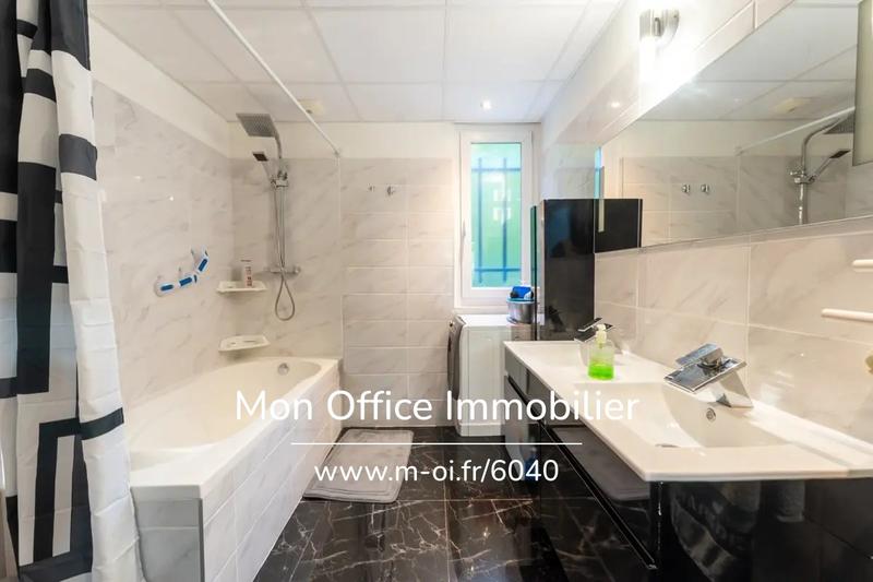 Villa - 166 m² - 6 pièces