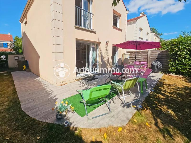 Maison - 95 m² - 4 pièces