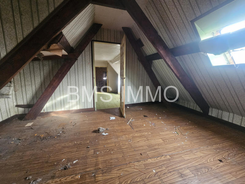 Maison - 165 m² - 9 pièces