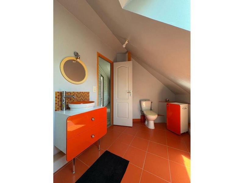 Maison traditionnelle - 160 m² - 8 pièces