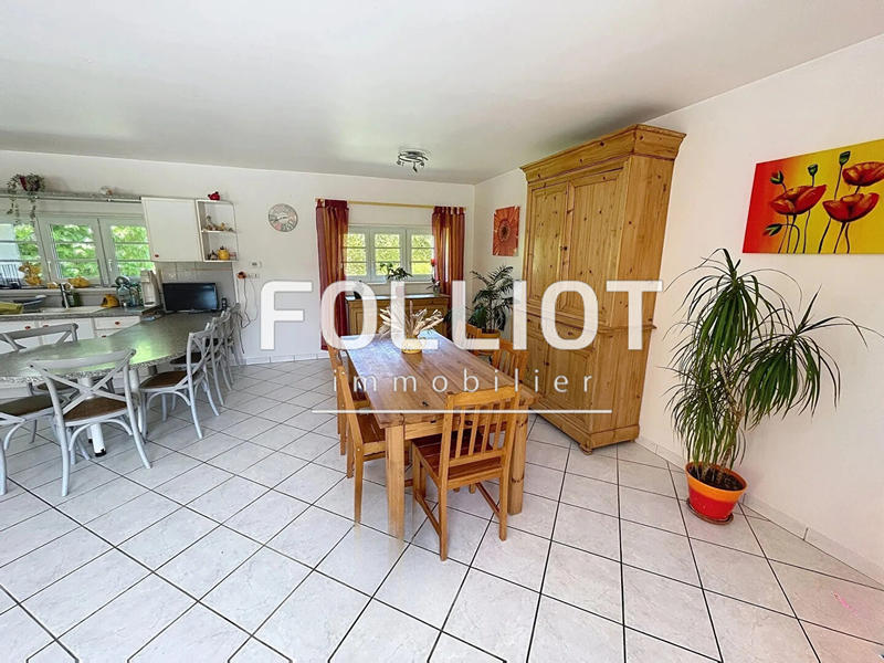 Maison - 175 m² - 8 pièces