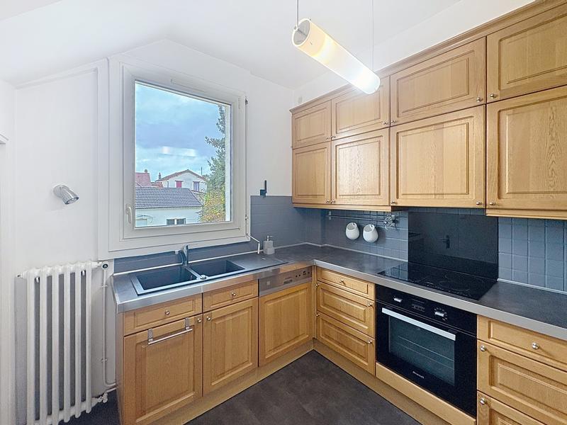 Maison traditionnelle - 140 m² - 5 pièces