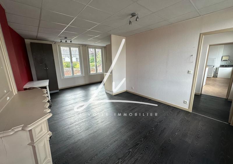 Immeuble - 170 m² - 2 pièces