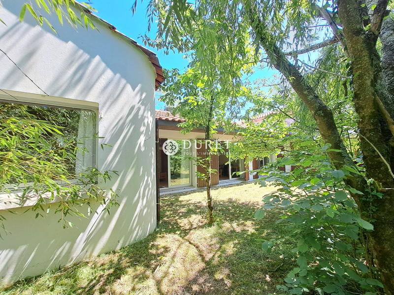 Maison contemporaine - 205 m² - 6 pièces