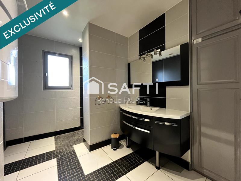 Maison - 200 m² - 7 pièces