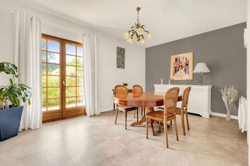 Maison - 144 m² - 5 pièces