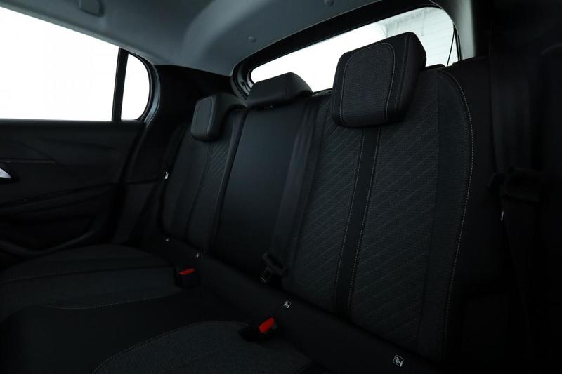 Peugeot 208 1.2 Hybrid Allure e-Dcs6 100 ch