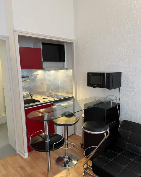 Studio - 20 m² - 1 pièce