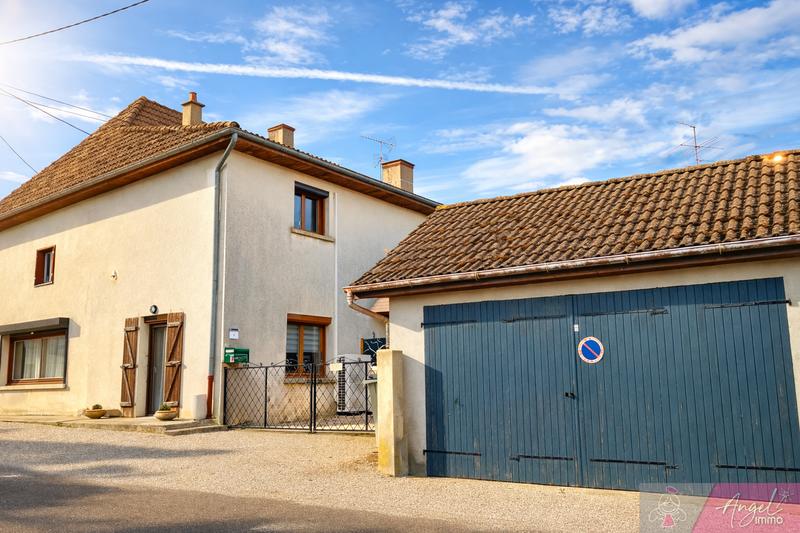 Maison - 287 m² - 10 pièces