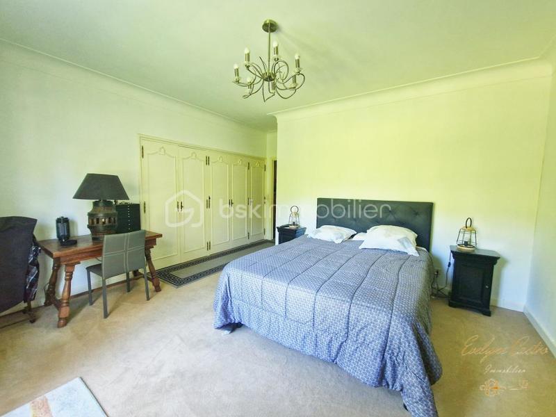 Maison - 188 m² - 6 pièces