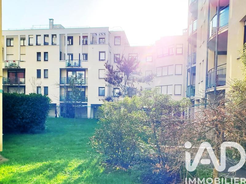 Appartement - 97 m² - 6 pièces