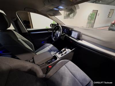 Volkswagen Golf VIII 2.0 Tdi 115 Dsg7 Life Business -