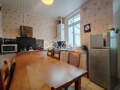 Maison - 70 m² - 6 pièces