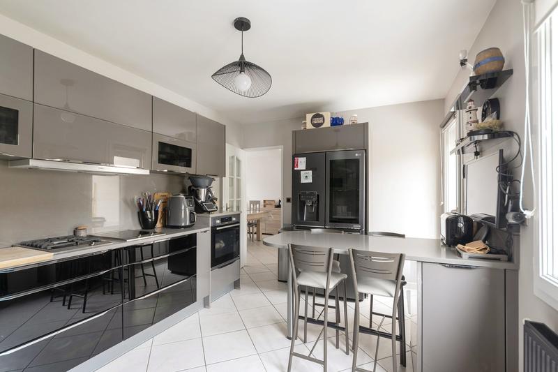 Maison - 127 m² - 6 pièces