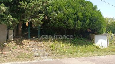 Terrain constructible - 836 m²