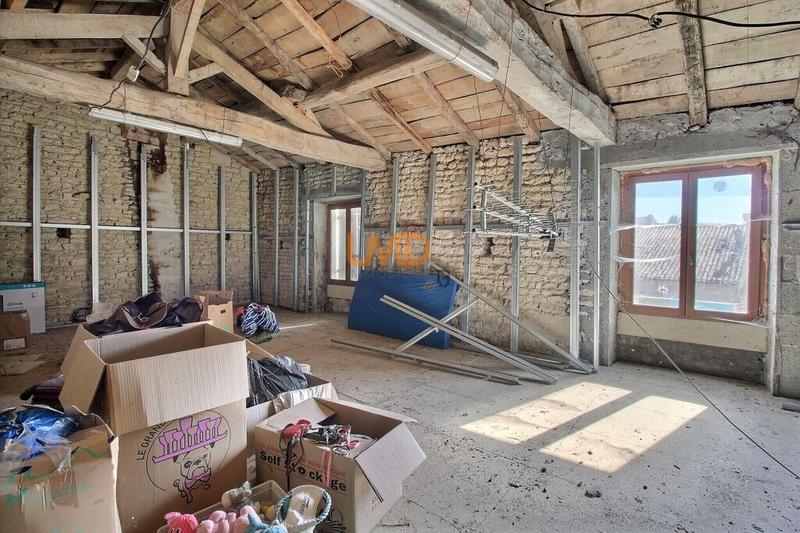 Maison - 96 m² - 4 pièces