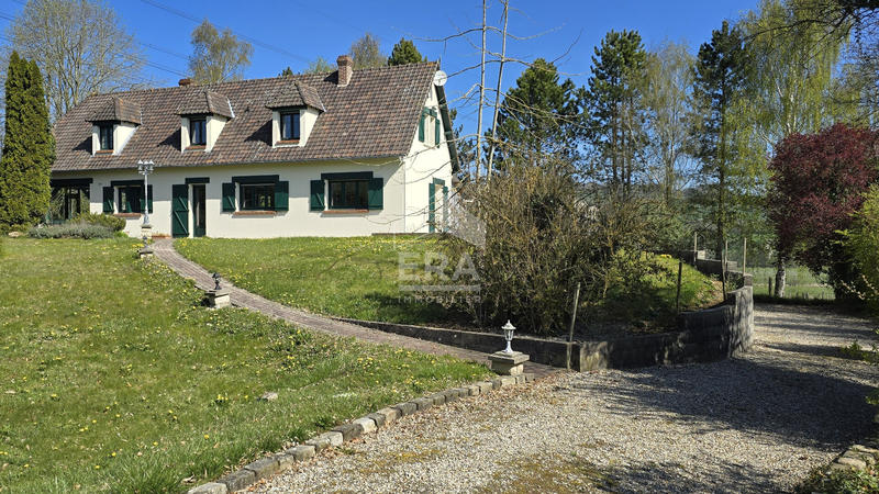 Maison - 139 m² - 7 pièces