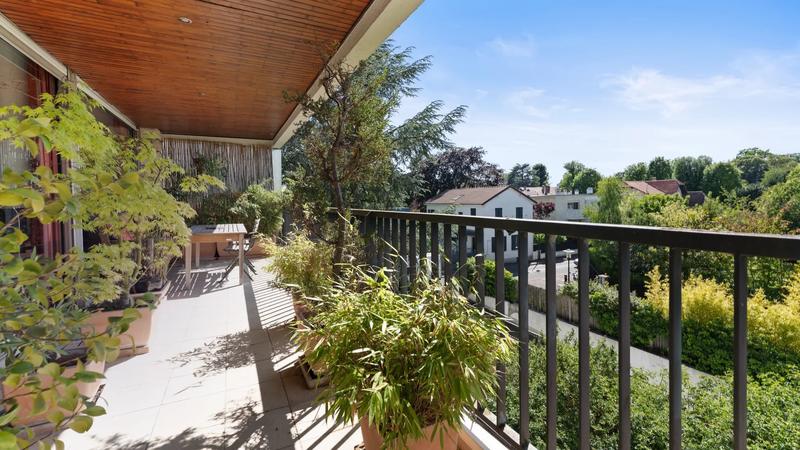 Appartement - 142 m² - 6 pièces