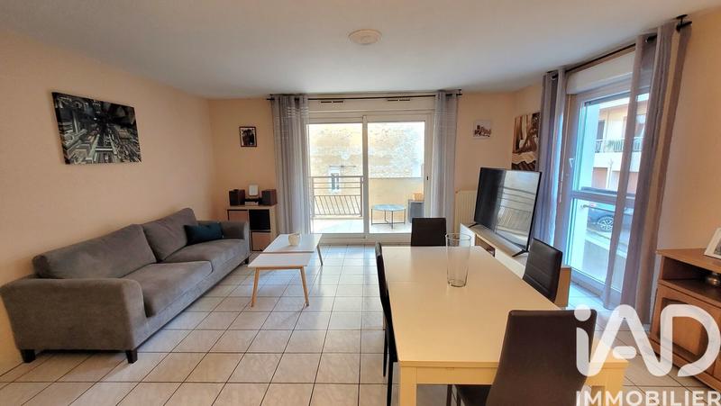 Appartement - 75 m² - 3 pièces