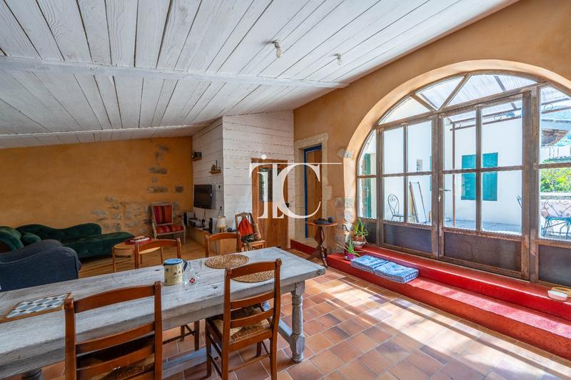 Maison - 104 m² - 5 pièces