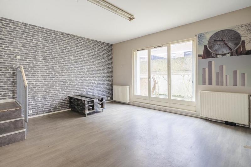 Bureau - 106 m² - 5 pièces