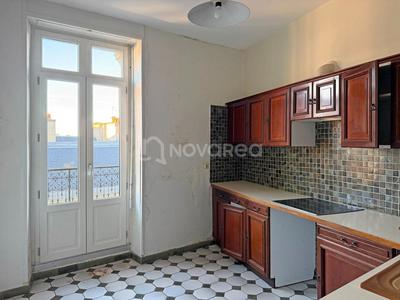 Appartement - 144 m² - 6 pièces