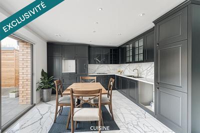 Maison - 215 m² - 7 pièces