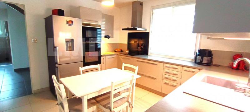 Maison - 167 m² - 7 pièces