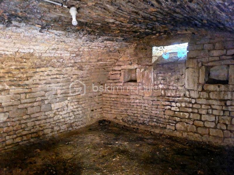 Maison en pierre - 110 m² - 4 pièces