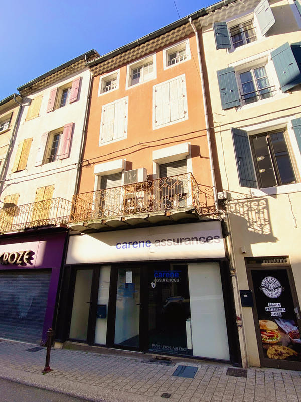 Appartement - 100 m² - 5 pièces