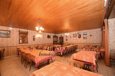 Local commercial - 400 m² - 22 pièces