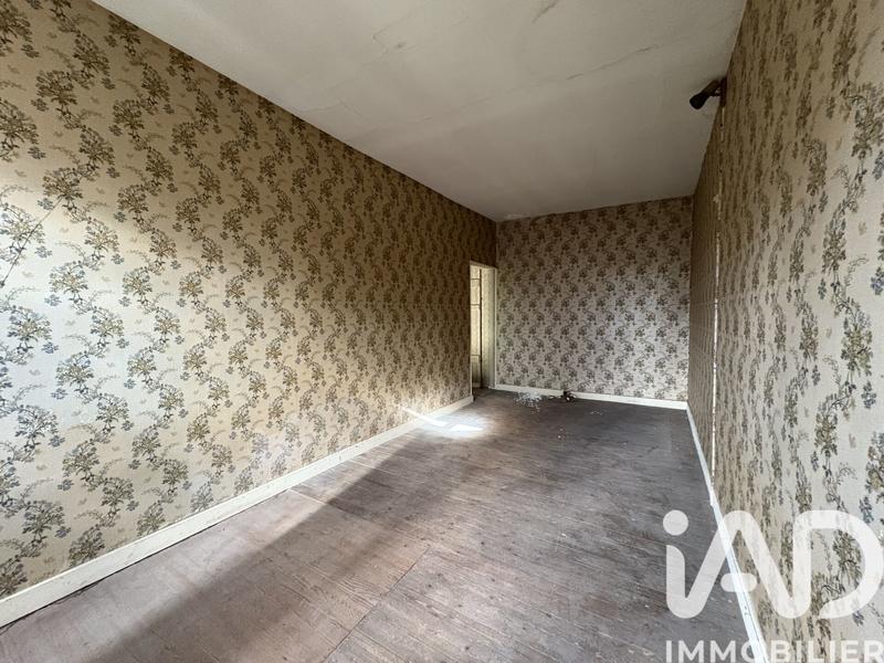 Maison - 240 m² - 7 pièces