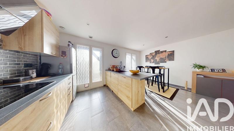 Maison - 80 m² - 5 pièces