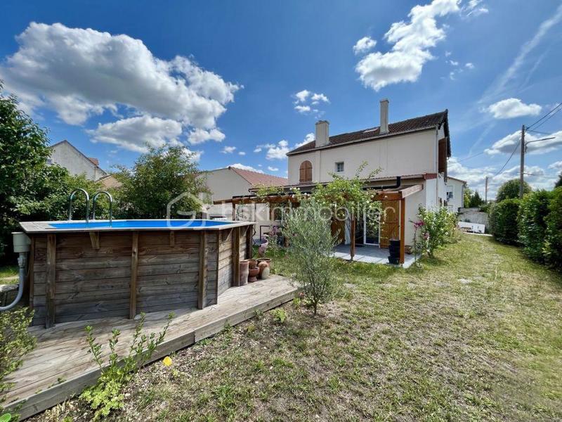 Maison - 147 m² - 6 pièces