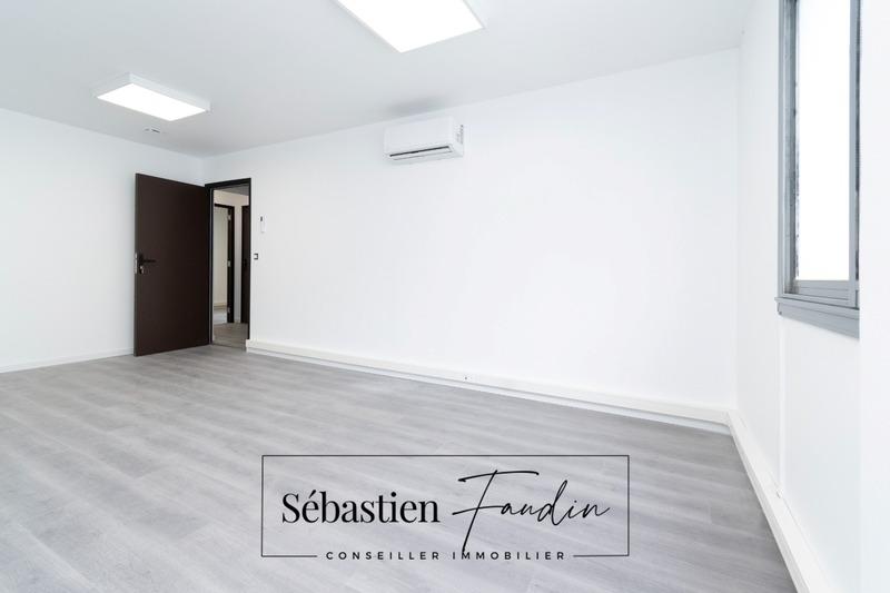 Bureau - 24 m² - 1 pièce