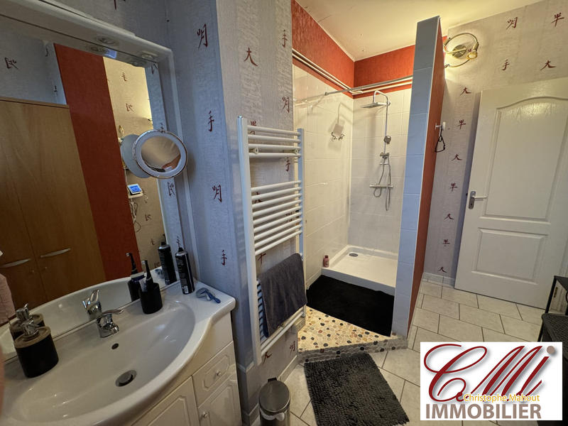 Appartement - 110 m² - 3 pièces