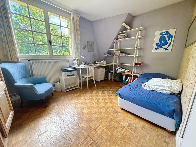 Villa - 162 m² - 8 pièces