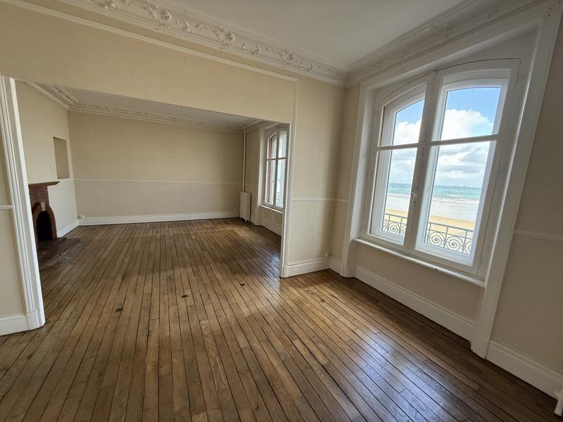 Appartement - 121 m² - 6 pièces