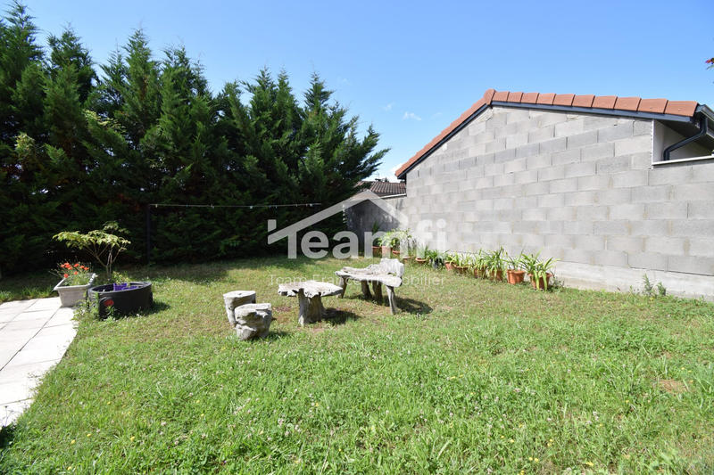 Maison - 310 m² - 10 pièces