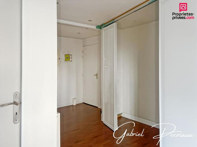 Loft - 96 m² - 5 pièces