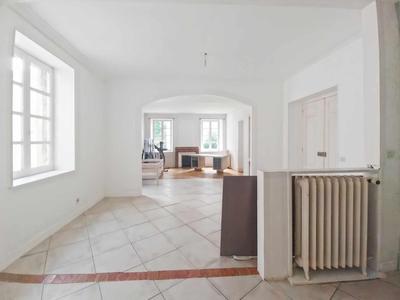 Maison - 320 m² - 10 pièces