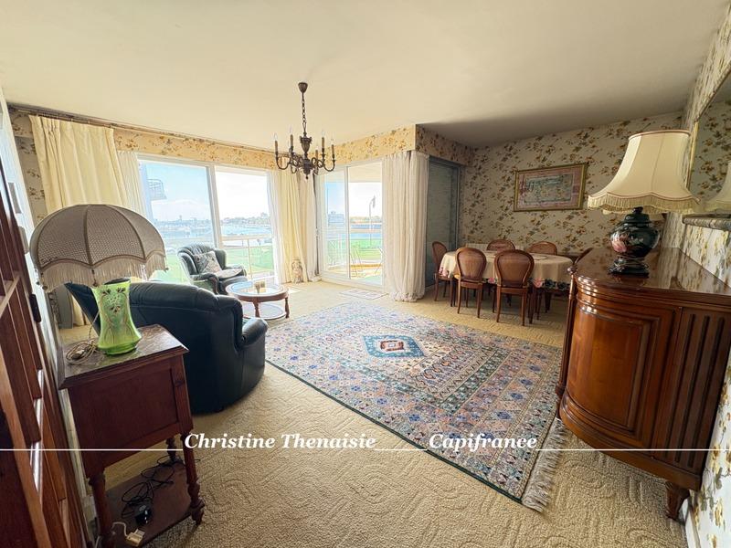 Maison - 168 m² - 8 pièces